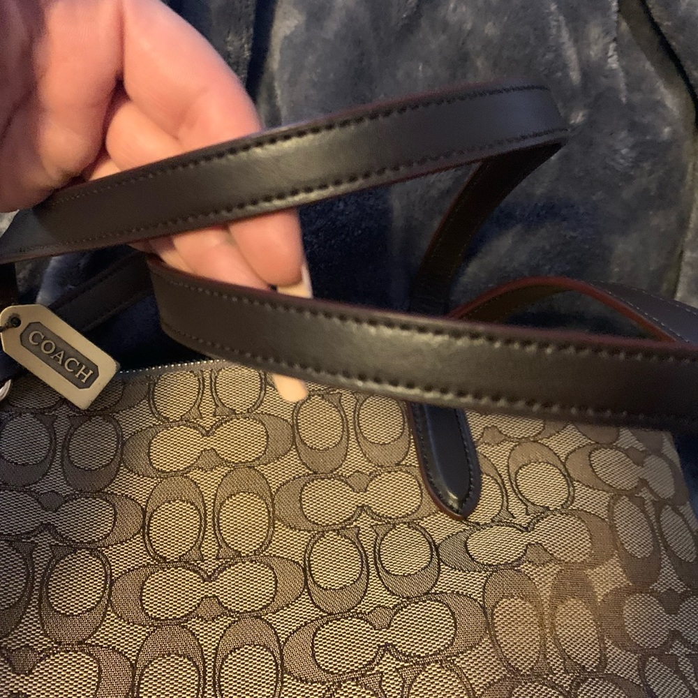 Coach Shoulder Bag - Picture 8 of 10